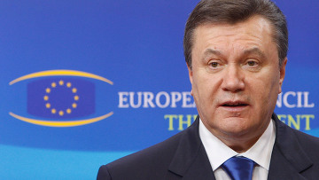 Janukovics Moszkva és Brüsszel között 