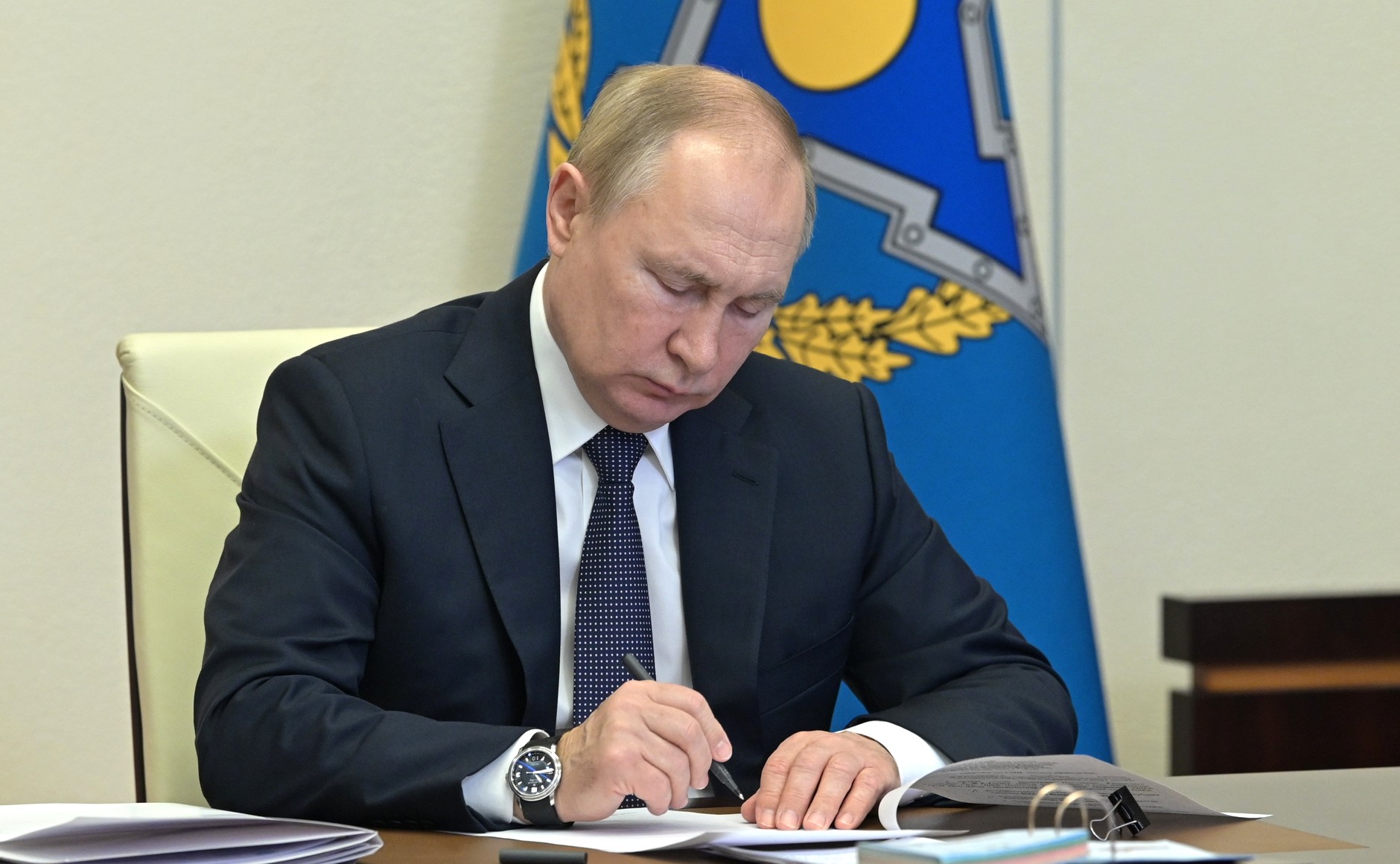 Putyin kapitulációt követel Ukrajnától