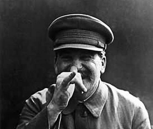 Mit gondolnak az oroszok Sztálinról?