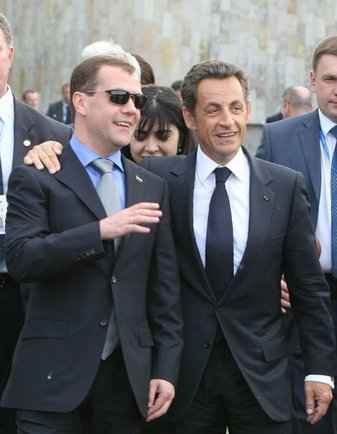 Medvegyev-Sarkozy találkozó Péterváron 