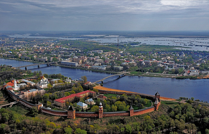 Novgorod lengyel érmeken 