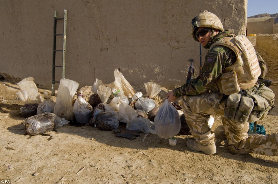Mit lehet tenni az afganisztáni heroin ellen?