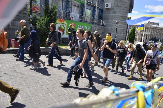 Tüntetés Kijevben a "tűzszünet" ellen