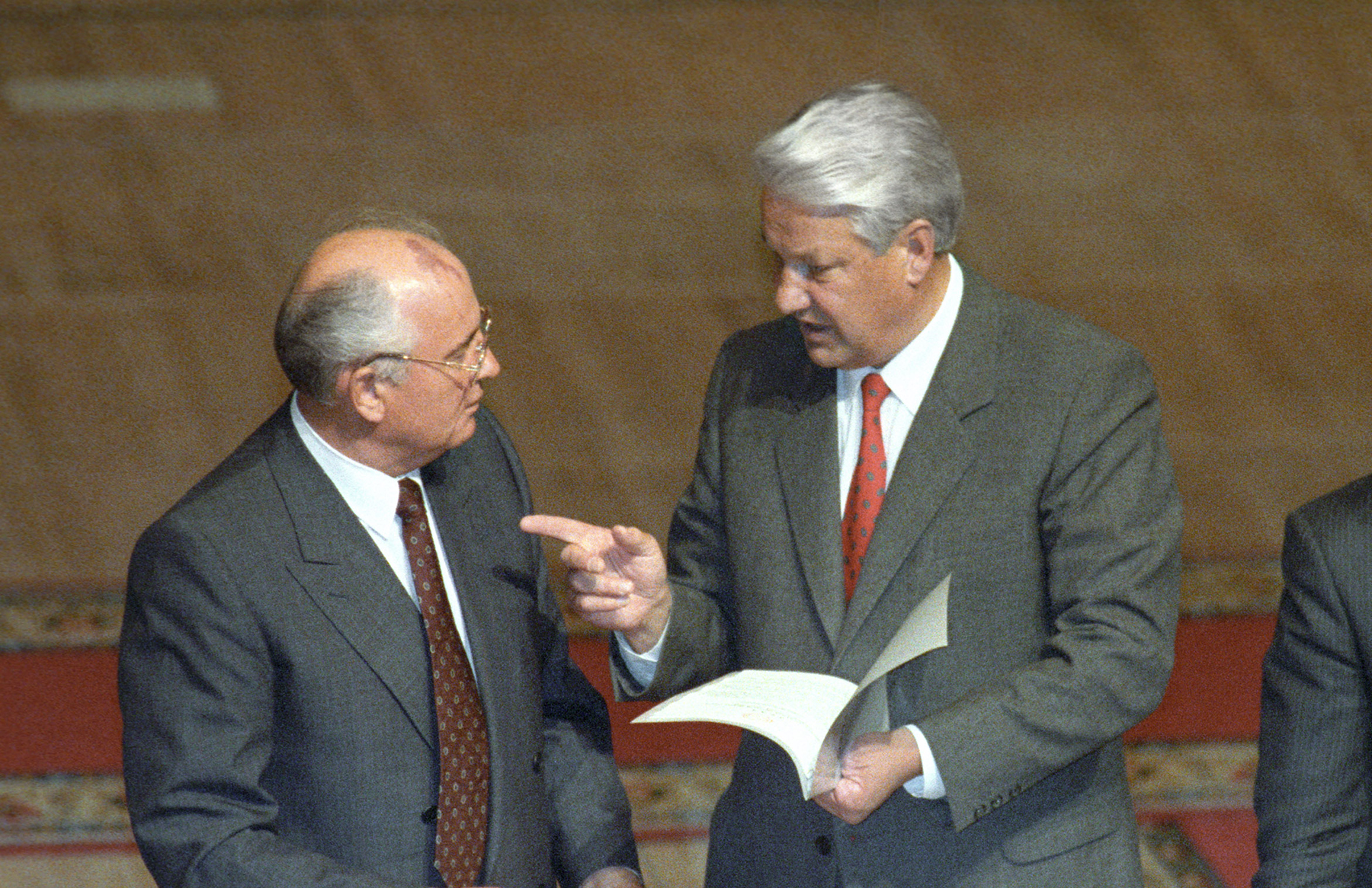 Gorbacsov jó, Jelcin rossz