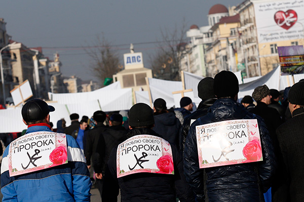 Groznij: 800 ezer muszlim demonstrált