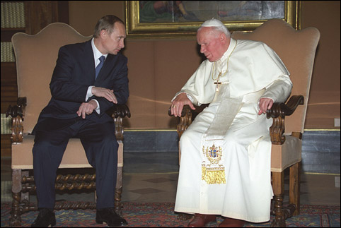 Szobrot kap Moszkvában II. János Pál pápa