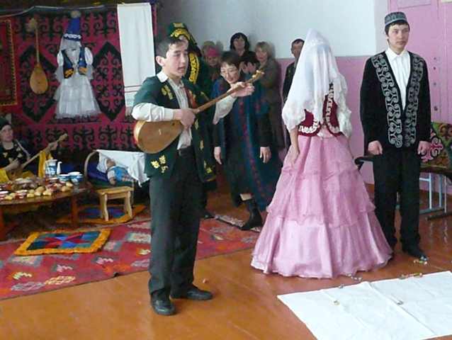 Kamasz menyasszonyok Kazahsztánban 