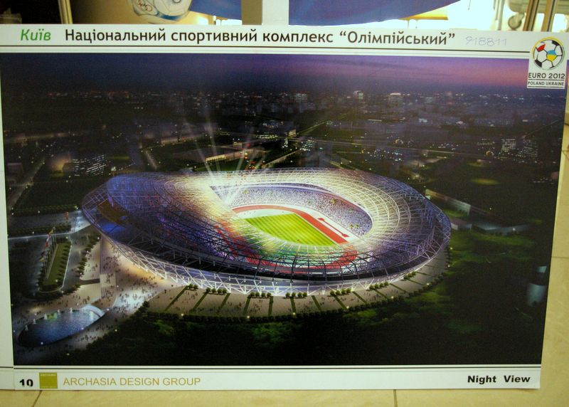 Átadták Kijevben az Olimpiai Stadiont 