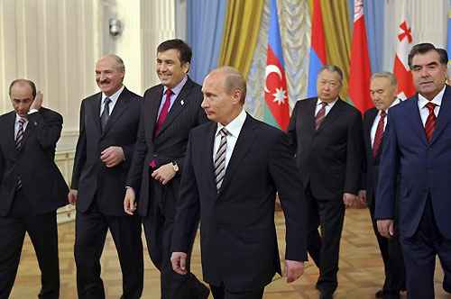 Ütött Lukasenko és Szaakasvili órája?