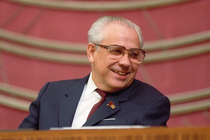 A szovjet parlament utolsó elnöke