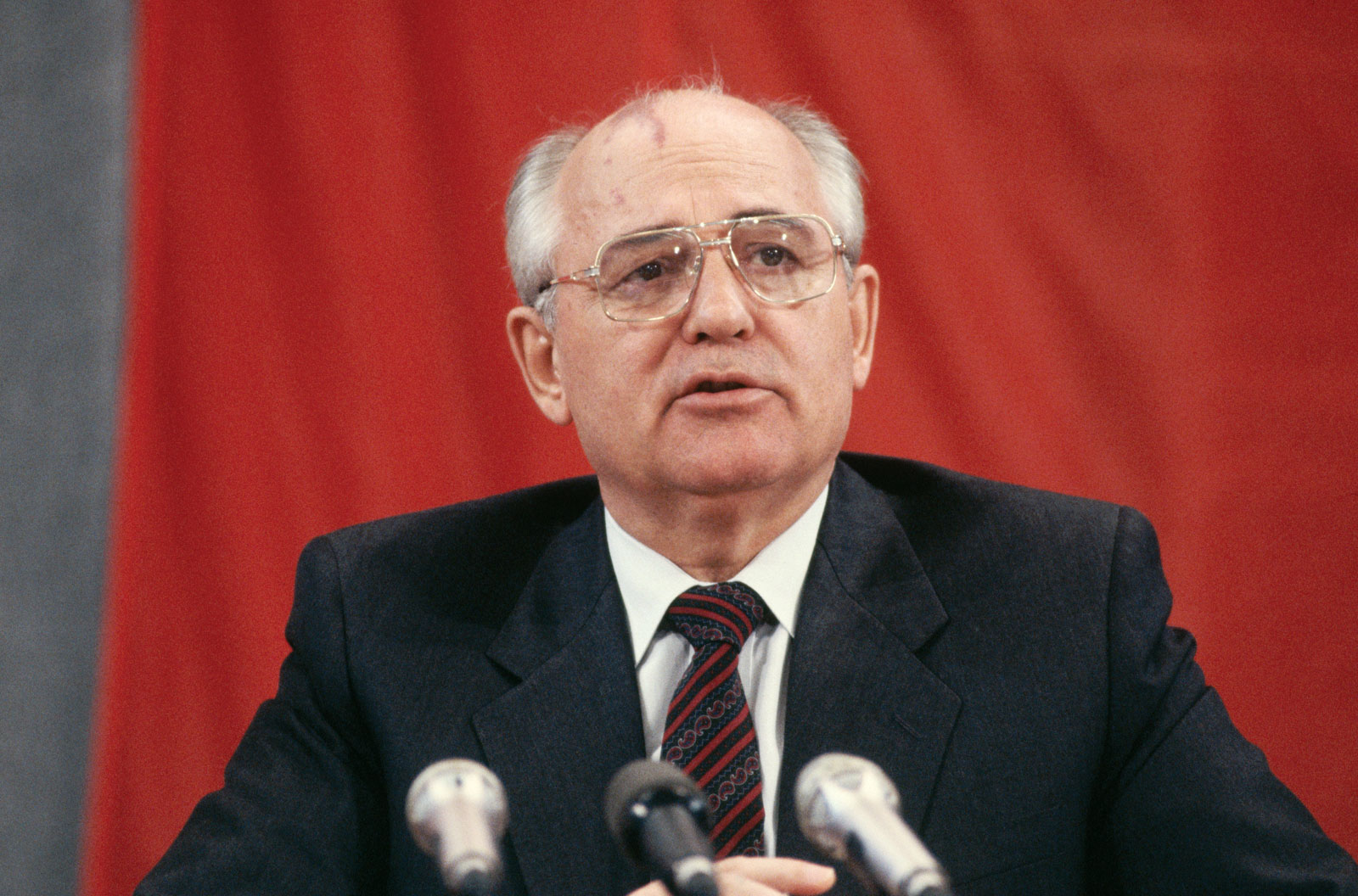 Gorbacsov felelősnek érzi magát