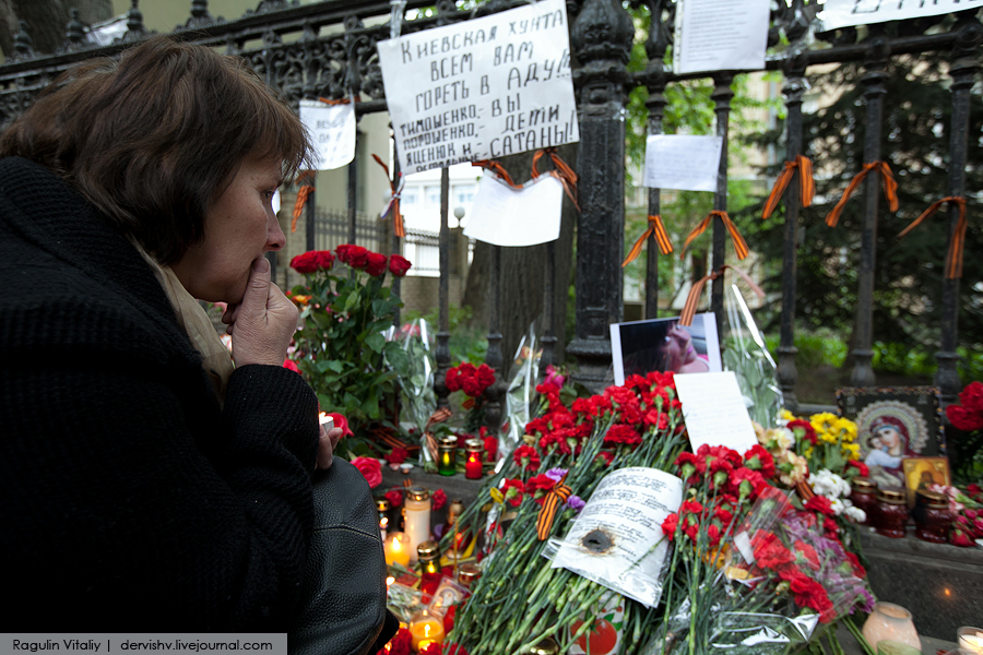 Moszkvában is gyászolják az odesszai áldozatokat