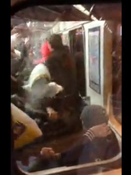 "Nem szláv külsejűeket" vertek a metróban