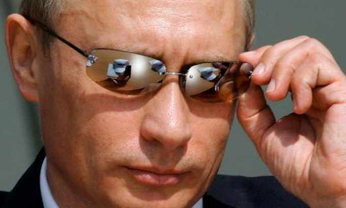 Putyin nem vesz részt a G8 csúcson