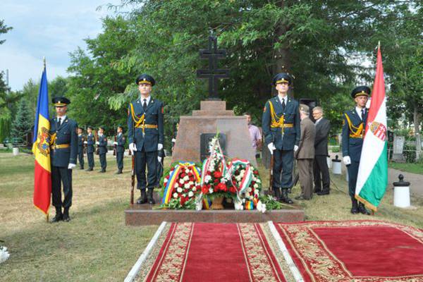 Magyar hadifoglyok emlékműve Moldovában 