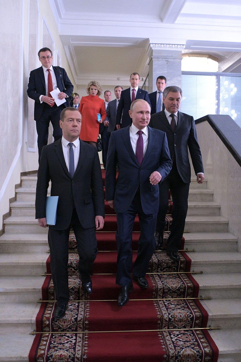 Putyin elnök, Medvegyev miniszterelnök