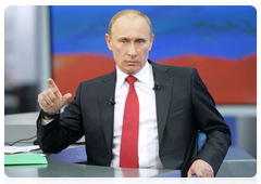 Putyin: a tolvajnak börtönben a helye
