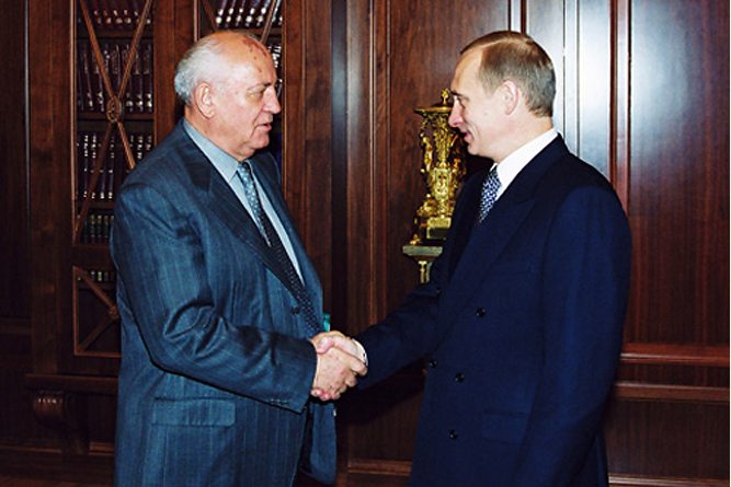 Gorbacsov Putyint kritizálja 