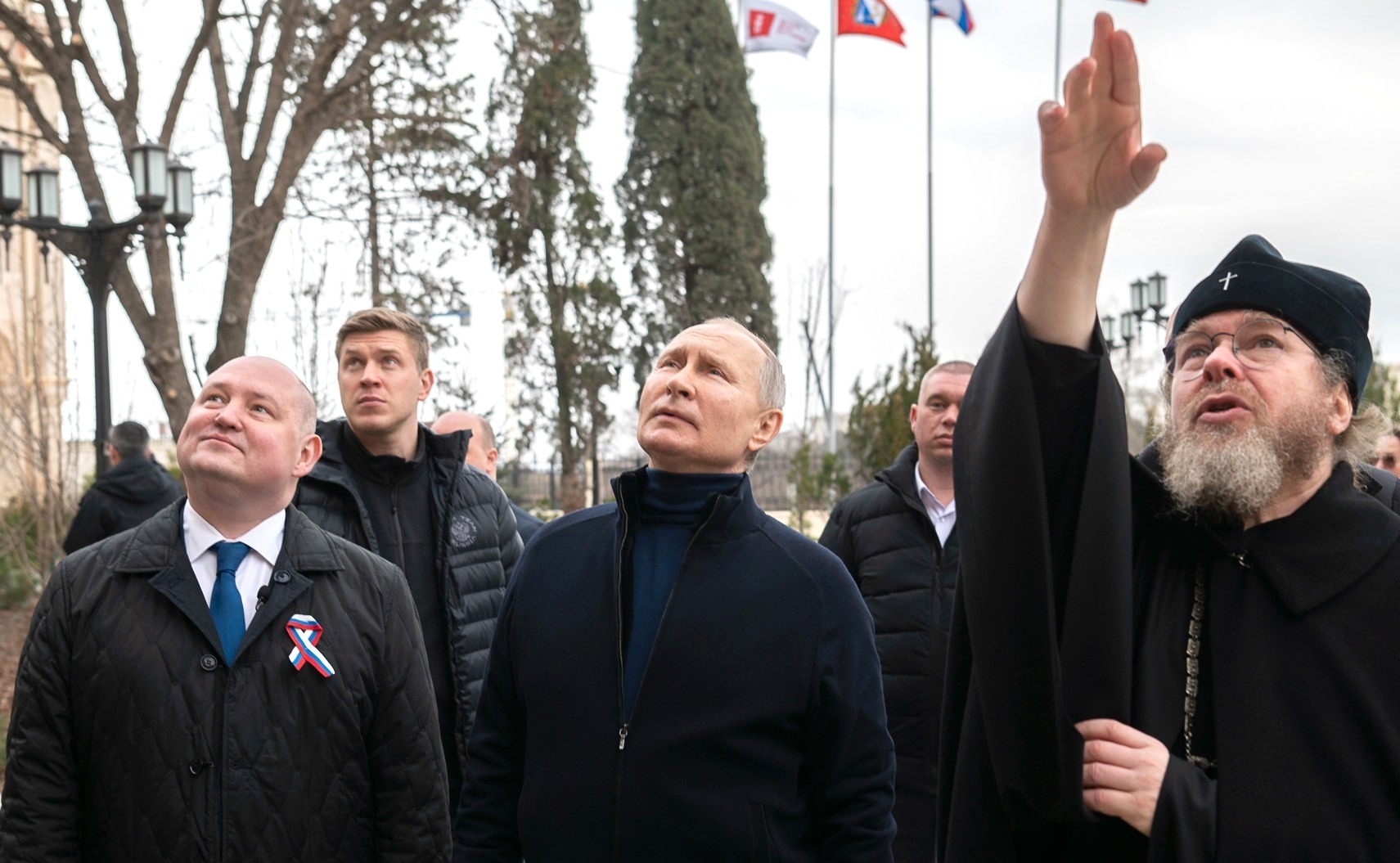Putyin Mariupolba látogatott