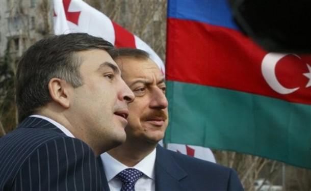 Szaakasvili: a Kreml megdöntené Alijevet