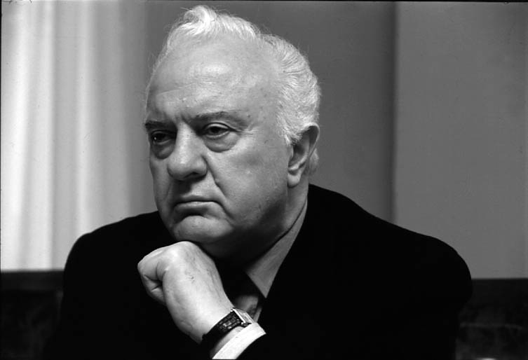 Meghalt Eduard Sevardnadze