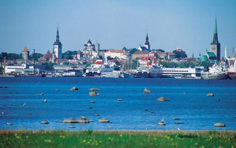 Hajókaravánok a Tallinni-öbölben  