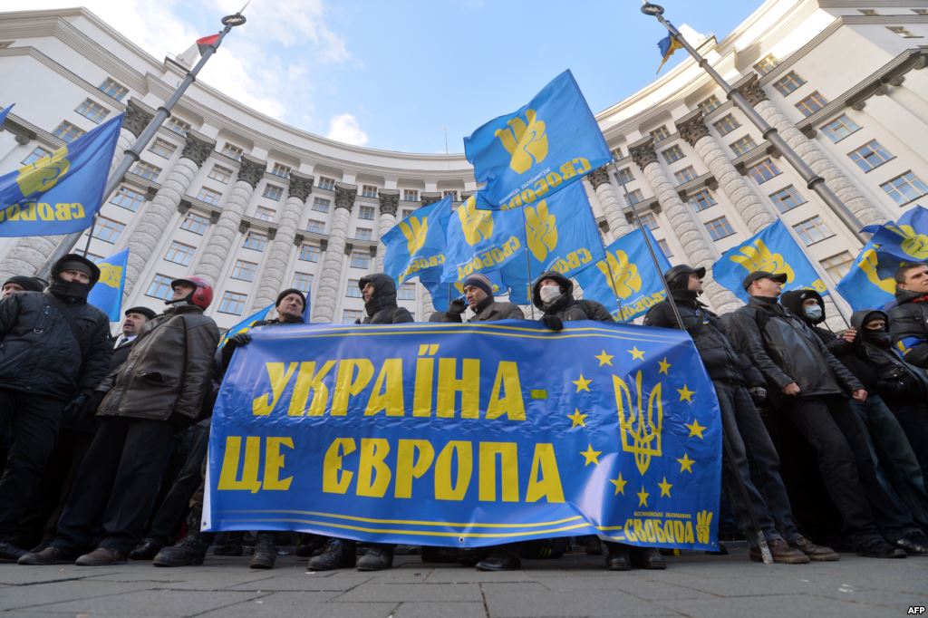 Kijev a kettős állampolgárokat fenyegeti 
