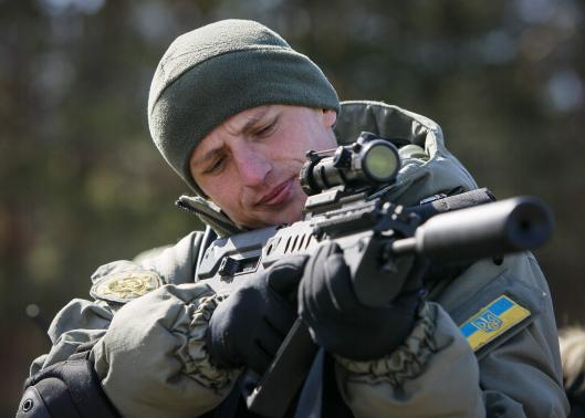 Merkel nem adna fegyvert Ukrajnának 