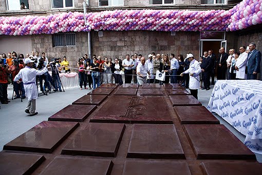 Óriáscsokoládé Jerevánban 