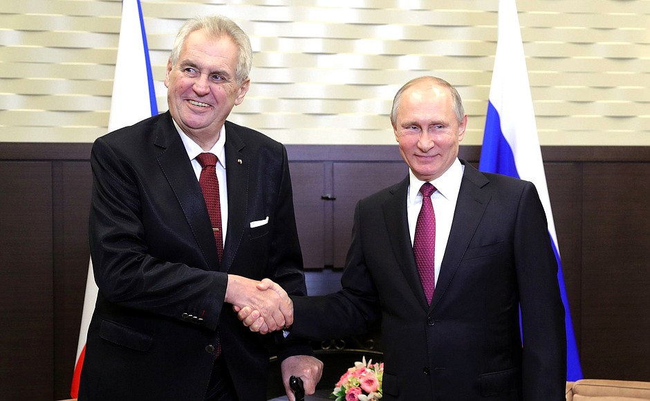 Ötnapos oroszországi látogatáson a cseh elnök